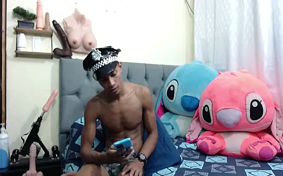 Snapshot of Ryan_Vergon chatting on March 1, 2025, 1:11 am Ryan Vergon online show from March 1, 2025, 1:11 am