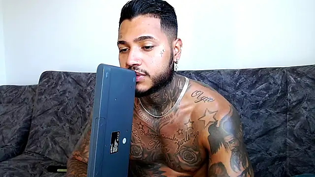 Exotic tatto27121 online show from December 17, 2024, 9:05 pm