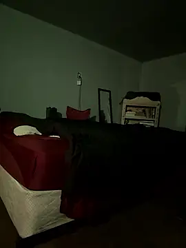 SluttyLyfe4L online show from January 5, 2026, 5:27 pm