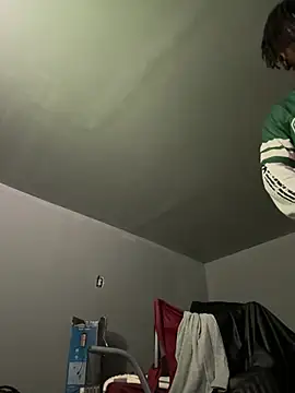 SluttyLyfe4L online show from March 6, 2026, 1:39 pm