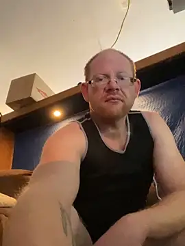 theoneandonlyniko online show from April 4, 2026, 6:47 pm