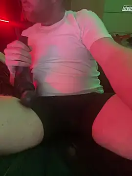 Snapshot of theoneandonlyniko chatting on December 31, 2024, 7:53 am theoneandonlyniko online show from December 31, 2024, 7:53 am