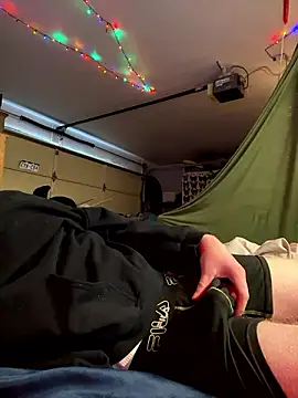 Snapshot of theoneandonlyniko chatting on December 4, 2024, 3:37 pm theoneandonlyniko online show from December 4, 2024, 3:37 pm