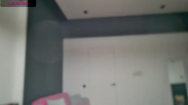 Snapshot of white_King9999 chatting on October 31, 2025, 3:47 am white King9999 online show from October 31, 2025, 3:47 am