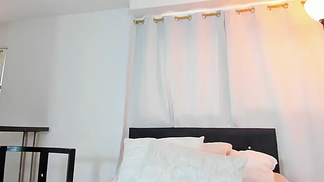 DailaSmith online show from February 8, 2025, 7:27 pm