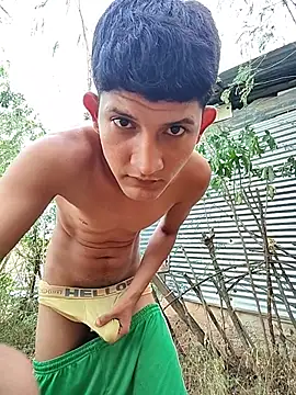 Juan Hotcaliemte online show from July 17, 2026, 11:18 am