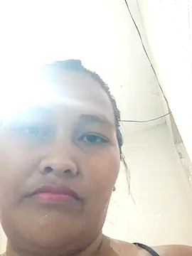 Snapshot of Sweetchuby1995 chatting on April 9, 2026, 3:40 pm Sweetchuby1995 online show from April 9, 2026, 3:40 pm