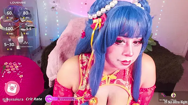 Snapshot of MilkyXSakura chatting on October 19, 2025, 12:02 am MilkyXSakura online show from October 19, 2025, 12:02 am