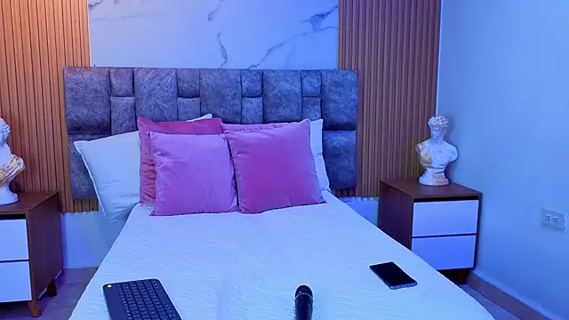 Khalifa fletcher online show from November 5, 2025, 9:51 pm