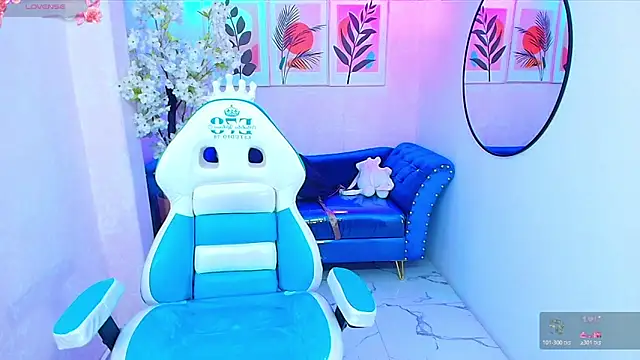 Dafne huges online show from December 3, 2025, 7:13 pm