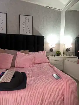 Snapshot of Katti_Barrera chatting on November 22, 2025, 11:42 am Katti Barrera online show from November 22, 2025, 11:42 am