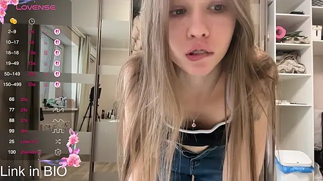 anna kiss69 online show from March 17, 2026, 1:36 pm