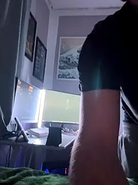 JuNIs  online show from November 16, 2025, 6:23 pm