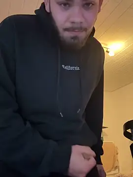 JuNIs  online show from September 23, 2025, 9:22 pm