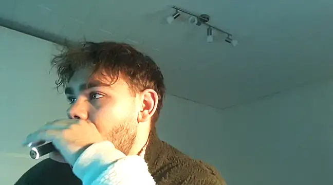 JuNIs  online show from December 10, 2024, 11:54 am