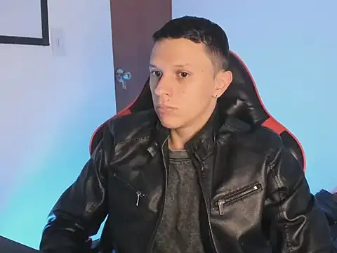 goodboy69l online show from July 17, 2026, 4:37 pm
