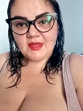 Madisonpalacio online show from December 22, 2025, 6:52 pm