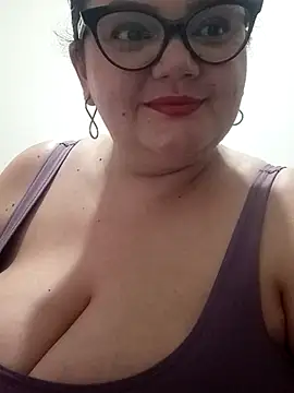 Madisonpalacio online show from February 27, 2026, 8:08 pm