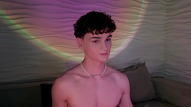 adam 21cm   online show from February 13, 2025, 4:28 pm