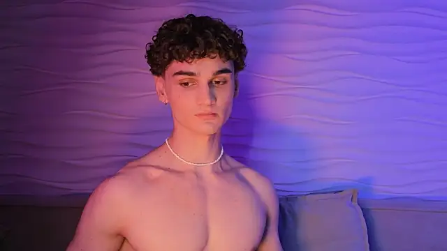 adam 21cm   online show from October 4, 2025, 3:57 pm