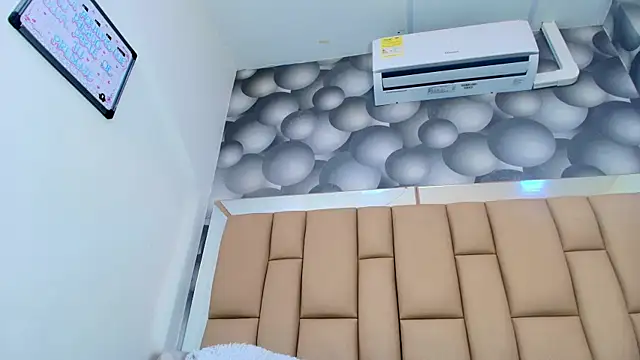 mss samy online show from December 23, 2025, 3:06 am