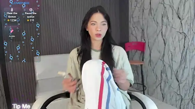 Snapshot of andy_bell_x chatting on December 15, 2025, 3:07 pm andy bell x online show from December 15, 2025, 3:07 pm