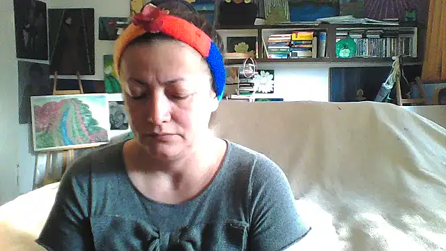 Snapshot of MariaAnaSunshine chatting on October 21, 2025, 7:19 am MariaAnaSunshine online show from October 21, 2025, 7:19 am