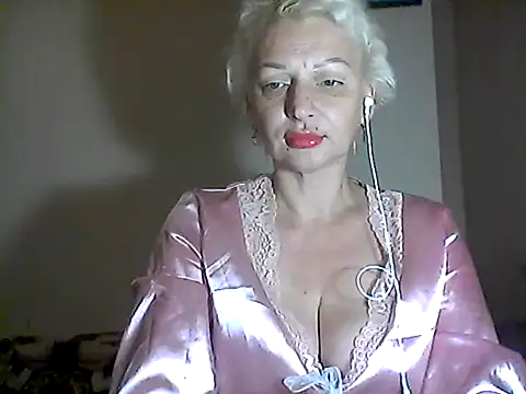 Snapshot of MaryJane441 chatting on December 4, 2025, 7:02 pm MaryJane441 online show from December 4, 2025, 7:02 pm