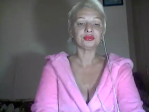 Snapshot of MaryJane441 chatting on October 15, 2025, 5:54 pm MaryJane441 online show from October 15, 2025, 5:54 pm