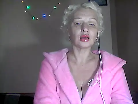 MaryJane441 online show from January 14, 2026, 9:40 pm