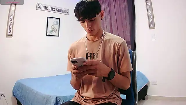 harrytomson 1 online show from October 17, 2025, 9:16 pm