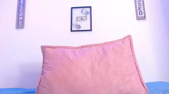 harrytomson 1 online show from March 3, 2025, 4:32 am