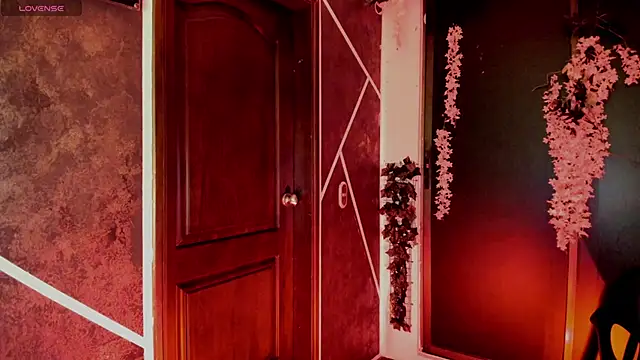 SexyNaf online show from November 6, 2025, 8:35 pm