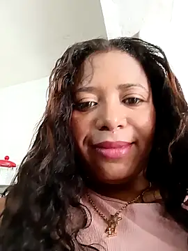 Snapshot of cindy_damm chatting on November 13, 2025, 6:56 pm cindy damm online show from November 13, 2025, 6:56 pm