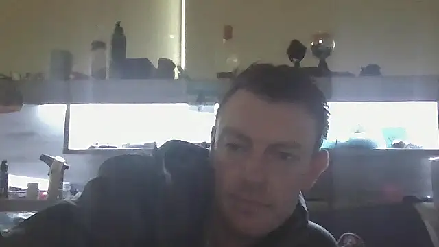 MDeez11 online show from May 20, 2026, 2:08 am