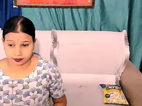 kendracox21 online show from April 16, 2026, 4:13 am