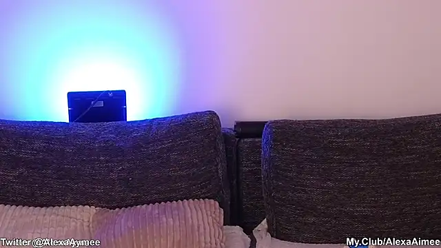 AlexaAimee online show from December 15, 2025, 9:31 pm