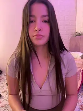 annaharper- online show from October 18, 2025, 12:12 am