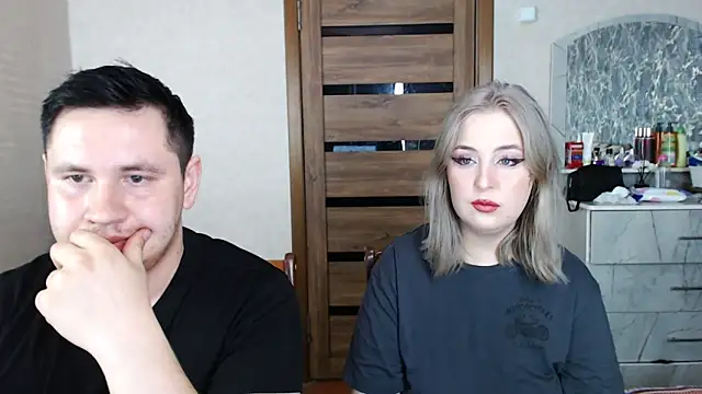 Snapshot of Kristy-Max chatting on February 25, 2025, 3:31 pm Kristy-Max online show from February 25, 2025, 3:31 pm
