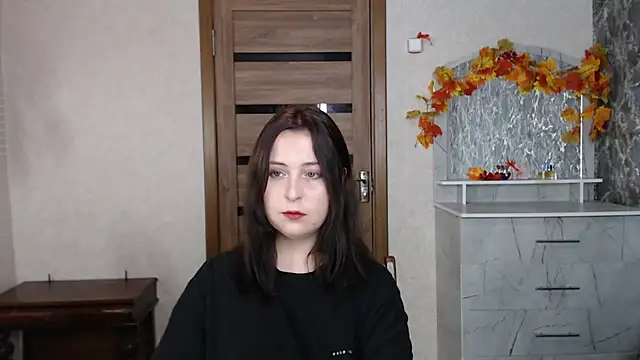 Snapshot of Kristy-Max chatting on October 1, 2025, 8:35 pm Kristy-Max online show from October 1, 2025, 8:35 pm