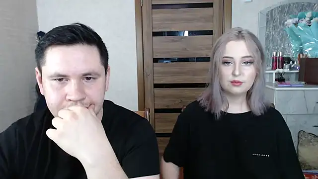 Snapshot of Kristy-Max chatting on March 9, 2025, 9:36 pm Kristy-Max online show from March 9, 2025, 9:36 pm