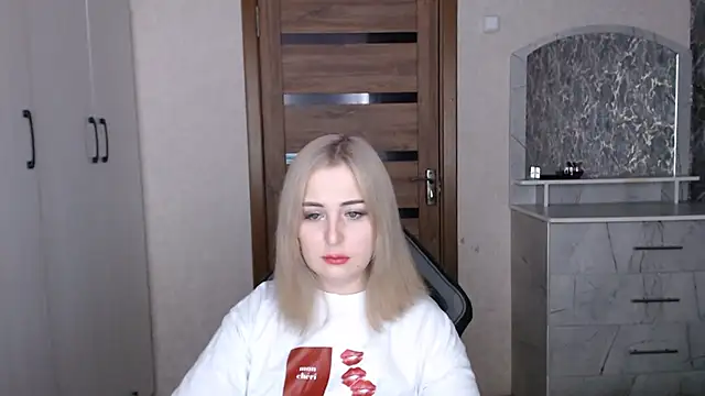 Kristy-Max online show from January 13, 2026, 7:51 pm