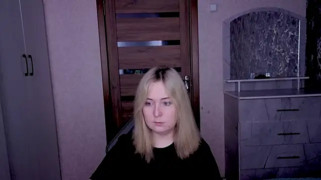 Kristy-Max online show from February 24, 2026, 2:34 am