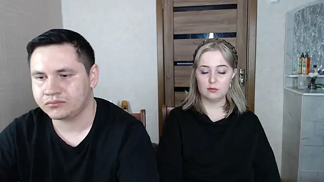 Snapshot of Kristy-Max chatting on March 2, 2025, 7:08 pm Kristy-Max online show from March 2, 2025, 7:08 pm