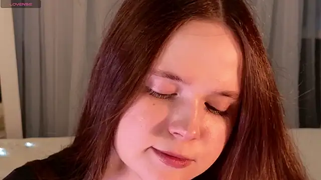 Snapshot of SunnyRisha chatting on October 25, 2025, 5:06 am SunnyRisha online show from October 25, 2025, 5:06 am