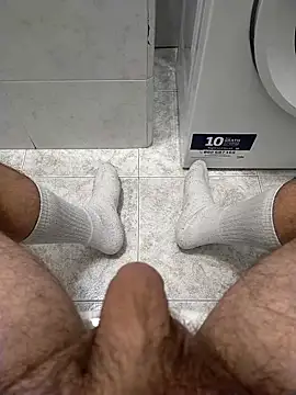 Snapshot of user_662 chatting on February 15, 2026, 5:23 pm user 662 online show from February 15, 2026, 5:23 pm