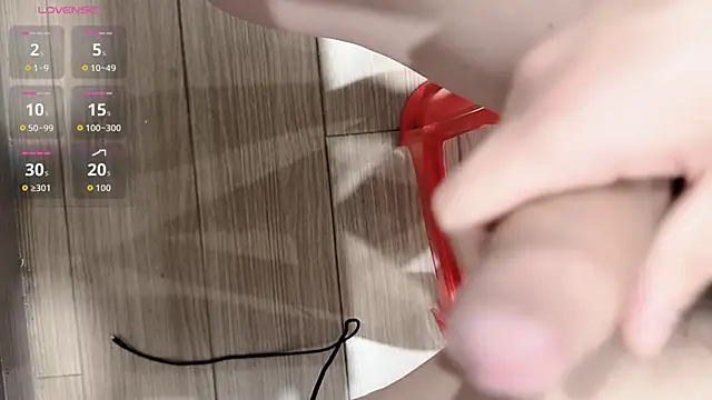 CM100412 online show from April 5, 2026, 4:13 pm