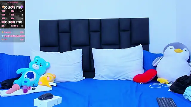 Tonny twink  online show from March 8, 2025, 1:47 pm