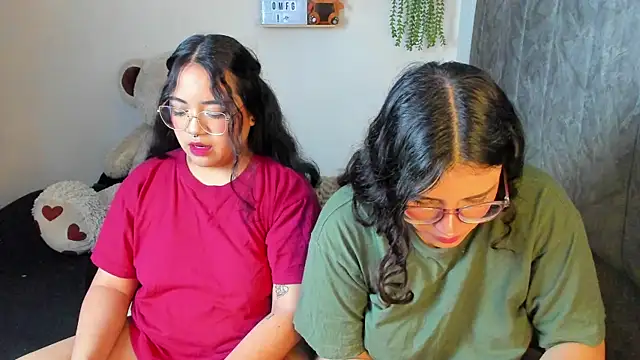 maddie-and-chelsea- online show from January 7, 2026, 5:07 pm