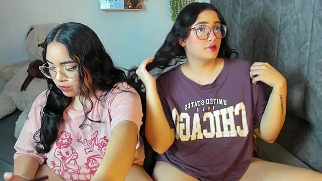 maddie-and-chelsea- online show from December 22, 2025, 11:21 am